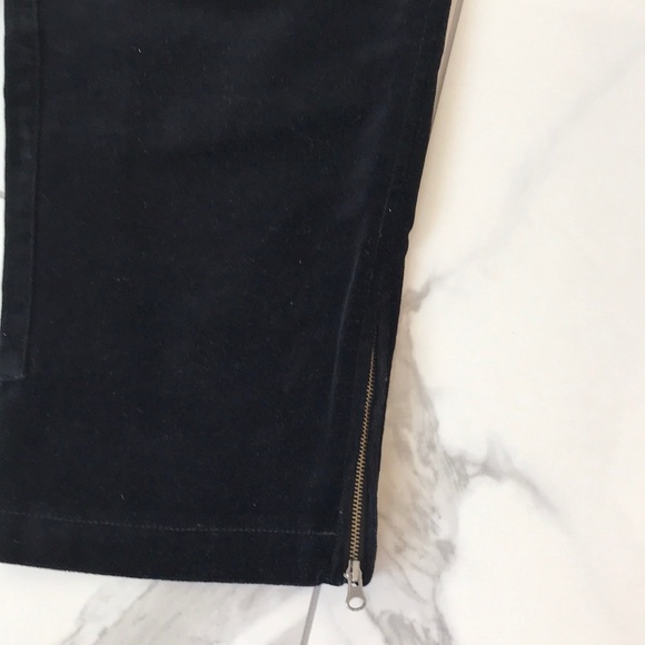 Joie Crop Cut Velvet Feel Capri Pants - Picture 6 of 9